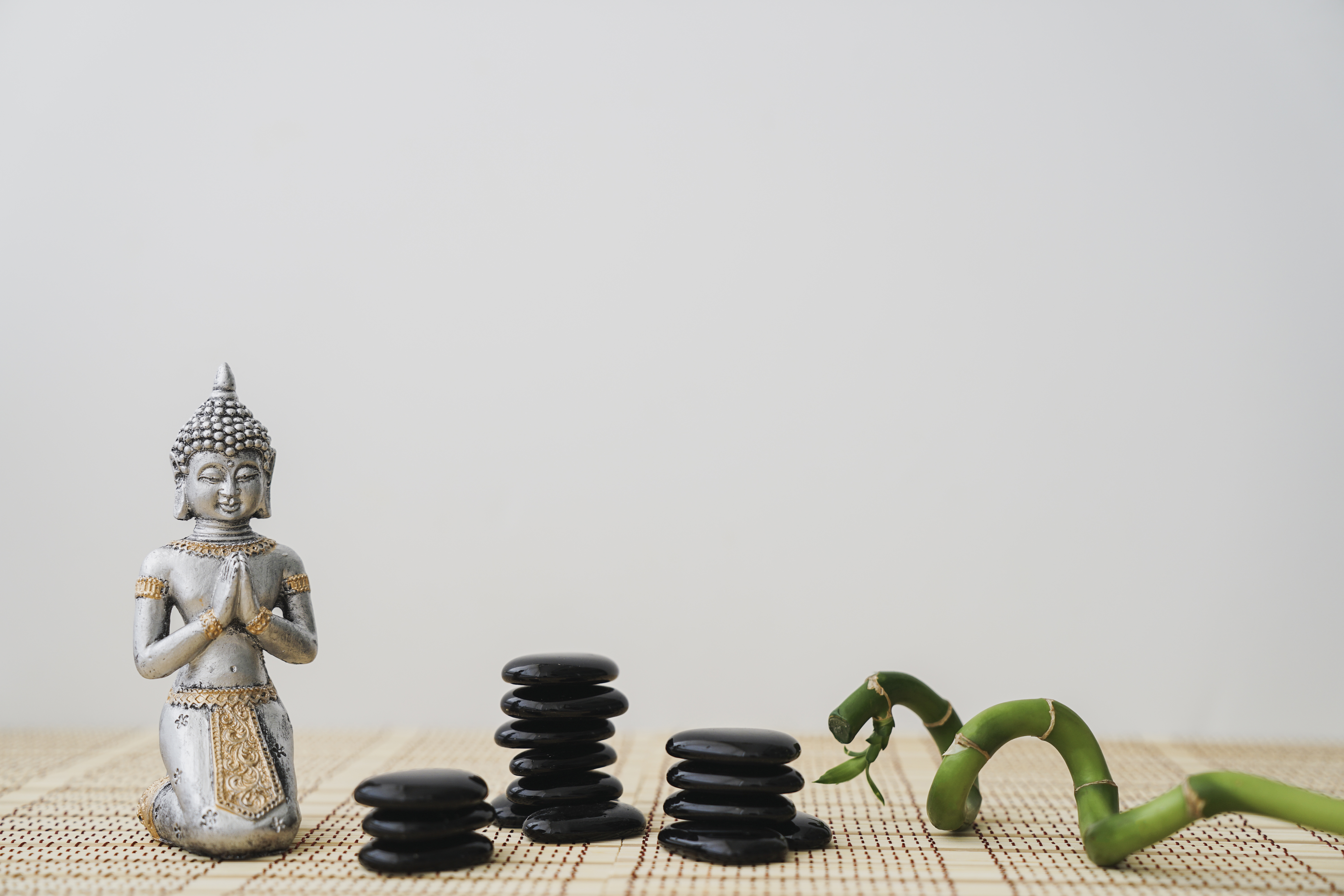 volcanic-stones-buddha-bamboo